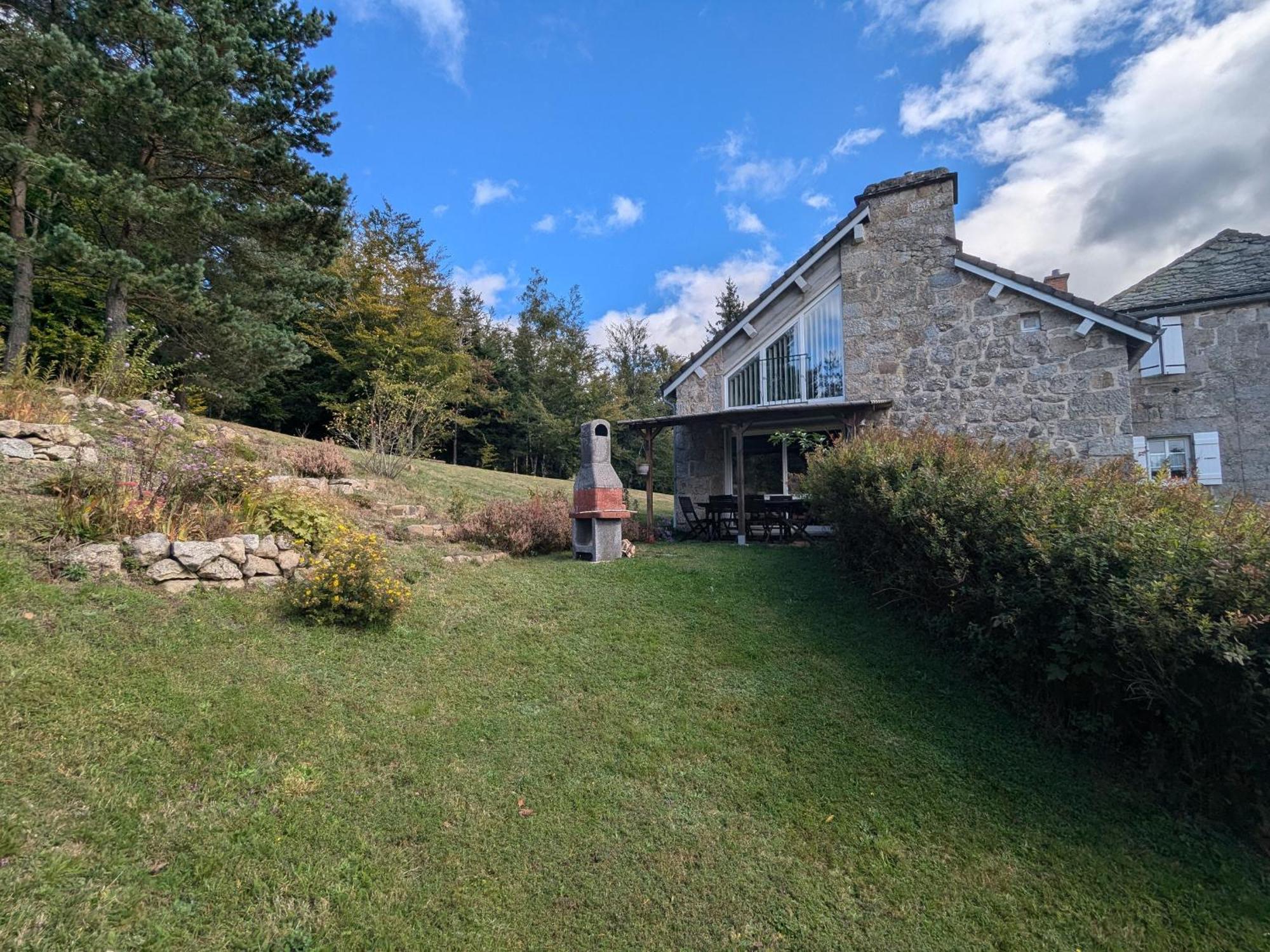 Gite Nature Au Chambon-Sur-Lignon: Terrasse, Wifi, Proche Activites Et Commerces - Fr-1-582-137 Ле-Шамбон-сюр-Ліньон Екстер'єр фото
